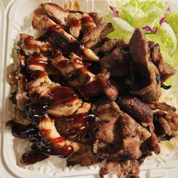 Nasai Teriyaki - Teriyaki chicken and pork plate.