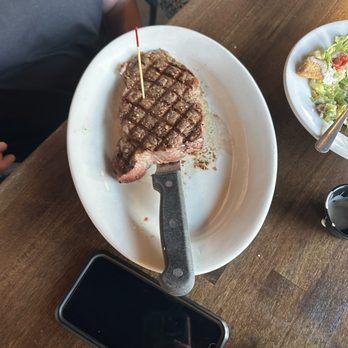 Pacific Yard House - Bars Near Me - Conroe, Texas