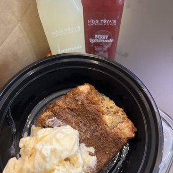 Miss Toya's Southern Kitchen - Bread pudding with ice cream and lemonade drinks - Southern Near Me - Gaithersburg, Maryland Miss Toya's Southern Kitchen - Bread pudding with ice cream and lemonade drinks - Southern Near Me - Gaithersburg, Maryland
