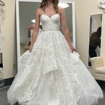 Debbie's Custom Sewing and Alterations - Before - Sewing & Alterations Near Me - Colorado Springs, Colorado Debbie's Custom Sewing and Alterations - Before - Sewing & Alterations Near Me - Colorado Springs, Colorado