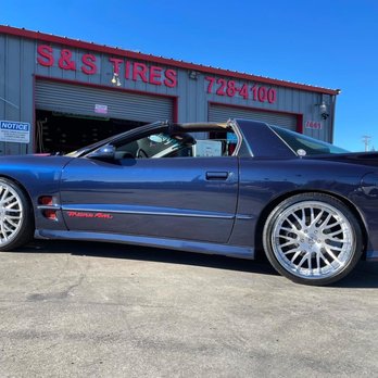 S&S Tires - 2001 Pontiac trans am sitting on 20" staggered custom built rucci wheels - Tires Near Me - Citrus Heights, California S&S Tires - 2001 Pontiac trans am sitting on 20" staggered custom built rucci wheels - Tires Near Me - Citrus Heights, California