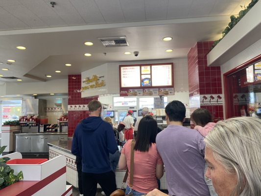 In-N-Out Burger by null