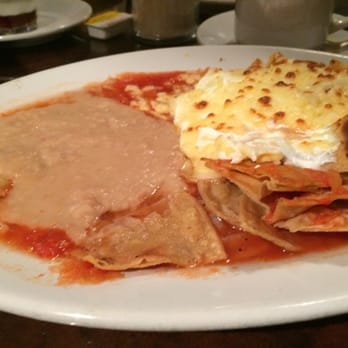 Truco 7 - Chilaquiles Rojos - Mexican Near Me - Guanajuato, GUA Truco 7 - Chilaquiles Rojos - Mexican Near Me - Guanajuato, GUA
