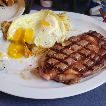 Annie's Cafe - Temecula - Steak and egg - Breakfast & Brunch Near Me - Temecula, California