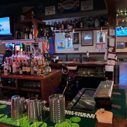 Jeanie Johnston Pub & Grill - Interior