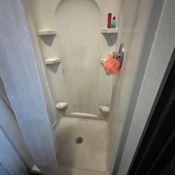 Men's shower stall. Plenty of hot water and water pressure.