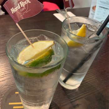 Hard Rock Cafe - American Near Me - Ledyard, Connecticut