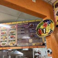 Mercado del Sol - Family pack menu