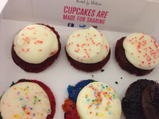 Baked by Melissa by null