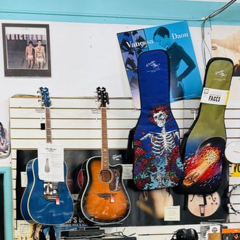 Vinyl Solution Records - Inside - Music & DVDs Near Me - San Mateo, California Vinyl Solution Records - Inside - Music & DVDs Near Me - San Mateo, California