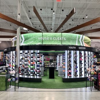 DICK'S Sporting Goods - Sports Wear Near Me - Falls Church, Virginia DICK'S Sporting Goods - Sports Wear Near Me - Falls Church, Virginia