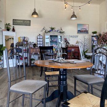Wild Lotus - Inside seating - Coffee & Tea Near Me - Homedale, Idaho