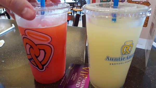 Auntie Anne's by null