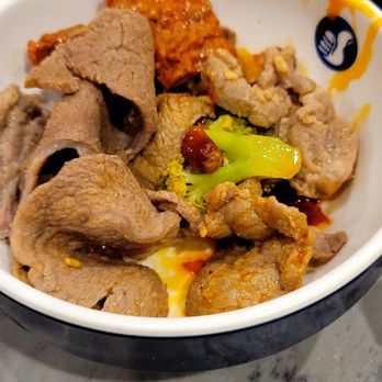 Liuyishou Hotpot - Spicy marinated beef and premier beef - Chinese Near Me - Chicago, Illinois