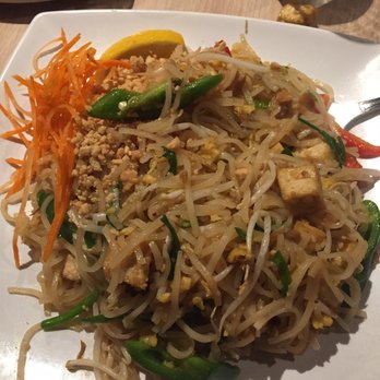 Dao Thai - Tofu pad Thai - Thai Near Me - Chicago, Illinois Dao Thai - Tofu pad Thai - Thai Near Me - Chicago, Illinois