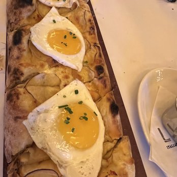 Lavo - Brunch Pizza - Italian Near Me - Las Vegas, Nevada