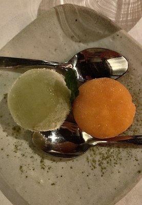 Restaurant coréen Luna | Korean BBQ in Plateau | Apportez votre vin / BYOW by null