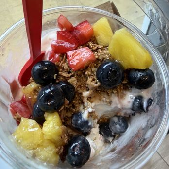 Smoothie King - Coco Colada Bowl ™ - Juice Bars & Smoothies Near Me - Chicago, Illinois Smoothie King - Coco Colada Bowl ™ - Juice Bars & Smoothies Near Me - Chicago, Illinois