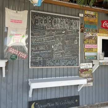 Ice Cream Hut - Ice Cream & Frozen Yogurt Near Me - Colonial Beach, Virginia Ice Cream Hut - Ice Cream & Frozen Yogurt Near Me - Colonial Beach, Virginia