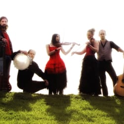 Jinty McGuinty's - The wishing well band music @ jintys