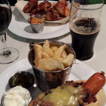 The Draft House - Monster dog and korea town wings - Gastropubs Near Me - London, XGL