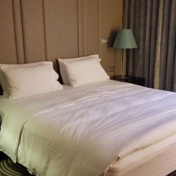 Hilton Berlin - Hotels Near Me - Berlin, BE