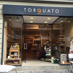 Torquato - Shop front