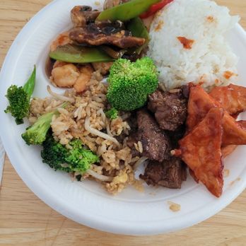 Monark Asian Bistro - Chinese Near Me - Riverside, California