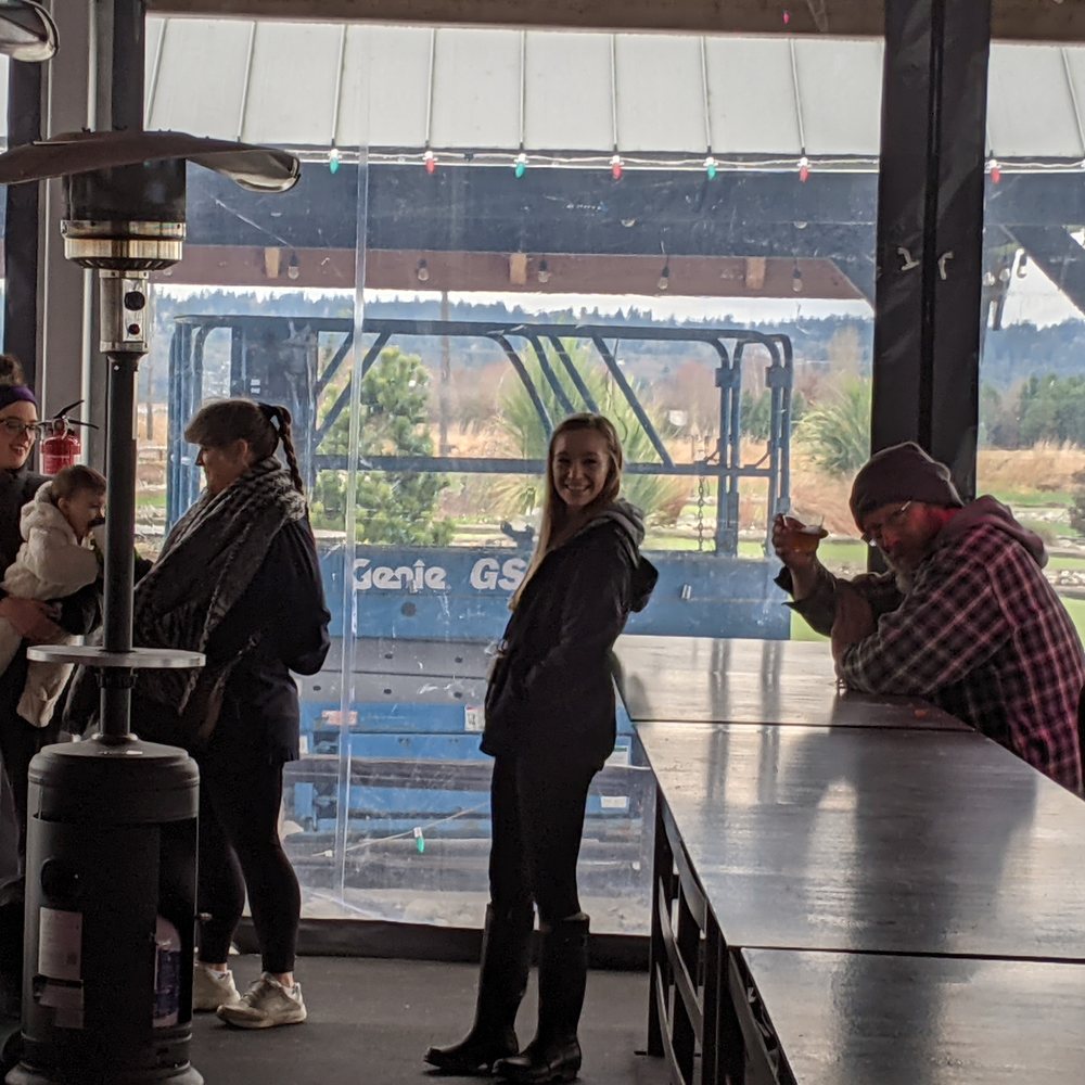 Snohomish Valley Golf Center - Antimasking spectators, prior to being eliminated from the gene pool by the coronavirus (hopeful nominees for the Darwin Award) - Golf Near Me - Snohomish, Washington