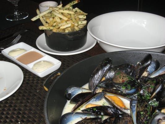 BRABO Brasserie by null