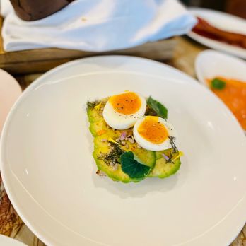 Joni Restaurant - Avocado toast - Bistros Near Me - Toronto, Ontario Joni Restaurant - Avocado toast - Bistros Near Me - Toronto, Ontario