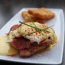 Bay Mills Resort & Casino - Sacy's Restaurant Breakfast