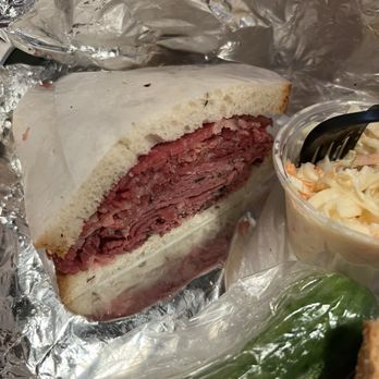 Pastrami Queen - Pastrami and corned beef combo - Delis Near Me - New York, New York Pastrami Queen - Pastrami and corned beef combo - Delis Near Me - New York, New York