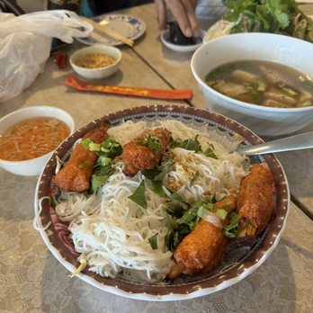 Huong Vietnamese Restaurant - Bun Chao Tom - Vietnamese Near Me - Columbus, Ohio Huong Vietnamese Restaurant - Bun Chao Tom - Vietnamese Near Me - Columbus, Ohio