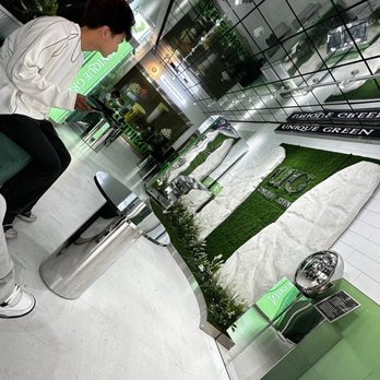 UG Tea - Pretty cool interior minus the flooring. - Coffee & Tea Near Me - Tukwila, Washington UG Tea - Pretty cool interior minus the flooring. - Coffee & Tea Near Me - Tukwila, Washington