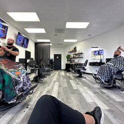 Filo Barbershop - Barber bros. Masters at work!