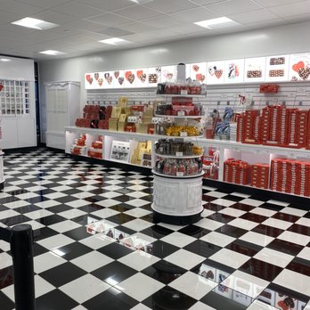 See's Candies - Chocolatiers & Shops Near Me - Jurupa Valley, California See's Candies - Chocolatiers & Shops Near Me - Jurupa Valley, California
