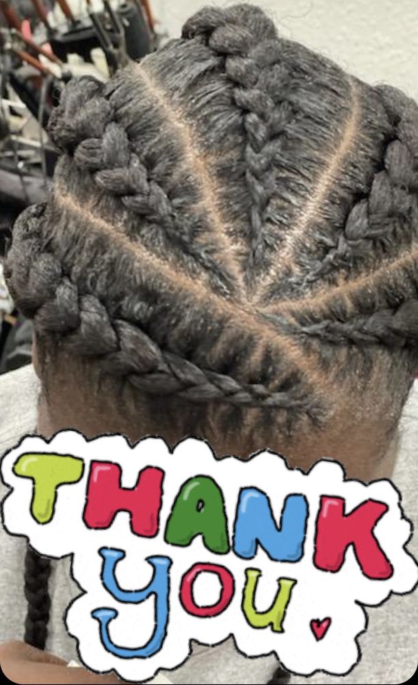Showin'out Hair Gallery Logo