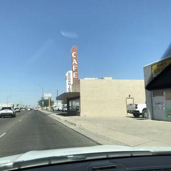 Brownie's Café - Building exterior. - Breakfast & Brunch Near Me - Yuma, Arizona