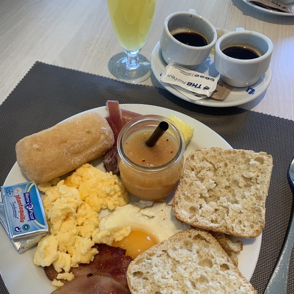 Los Molinos - Breakfast buffet! - Hotels Near Me - Eivissa, PM