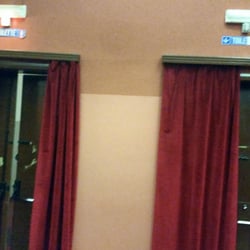 Teatro Pavoni - I bagni così non li vedevo da quando avevo 5 anni...