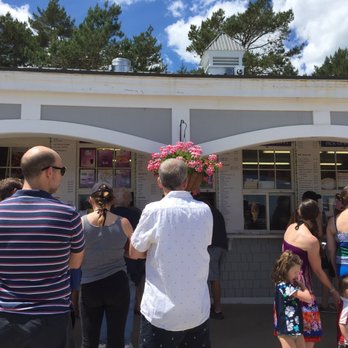 The Beach Plum - Walk up order window. - Ice Cream & Frozen Yogurt Near Me - North Hampton, New Hampshire