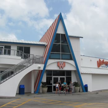 Whataburger - Front Door View - Burgers Near Me - Corpus Christi, Texas