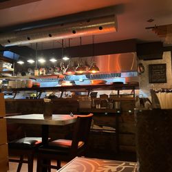 Auberge Sutton Brouërie - This is the kitchen from our table