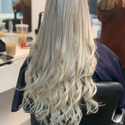 iMAGine Hair Studio - Icy blonde + Dreamcatcher hair extensions