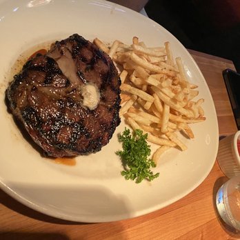 Houston's Restaurant - Hawaiian Rib Eye perfection for my husband - Steakhouses Near Me - Pasadena, California