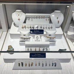 Island Lifestyle fine jewelry at Na Hoku Waikoloa