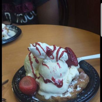 Cold Stone Creamery - Funnel cake - Ice Cream & Frozen Yogurt Near Me - Oak Park, Illinois