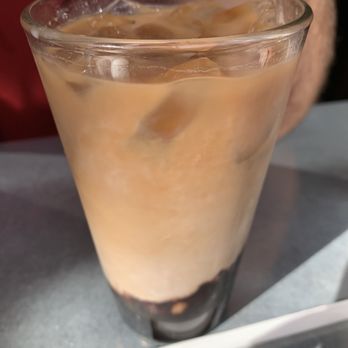 Cafe Bonjour - Iced Motcha Latte - Breakfast & Brunch Near Me - Boston, Massachusetts