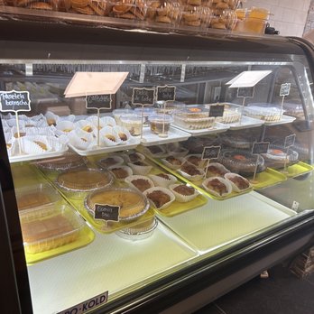 Havana Bistro 555 - Lots of yummy pastries and desserts - Desserts Near Me - Cypress, Texas